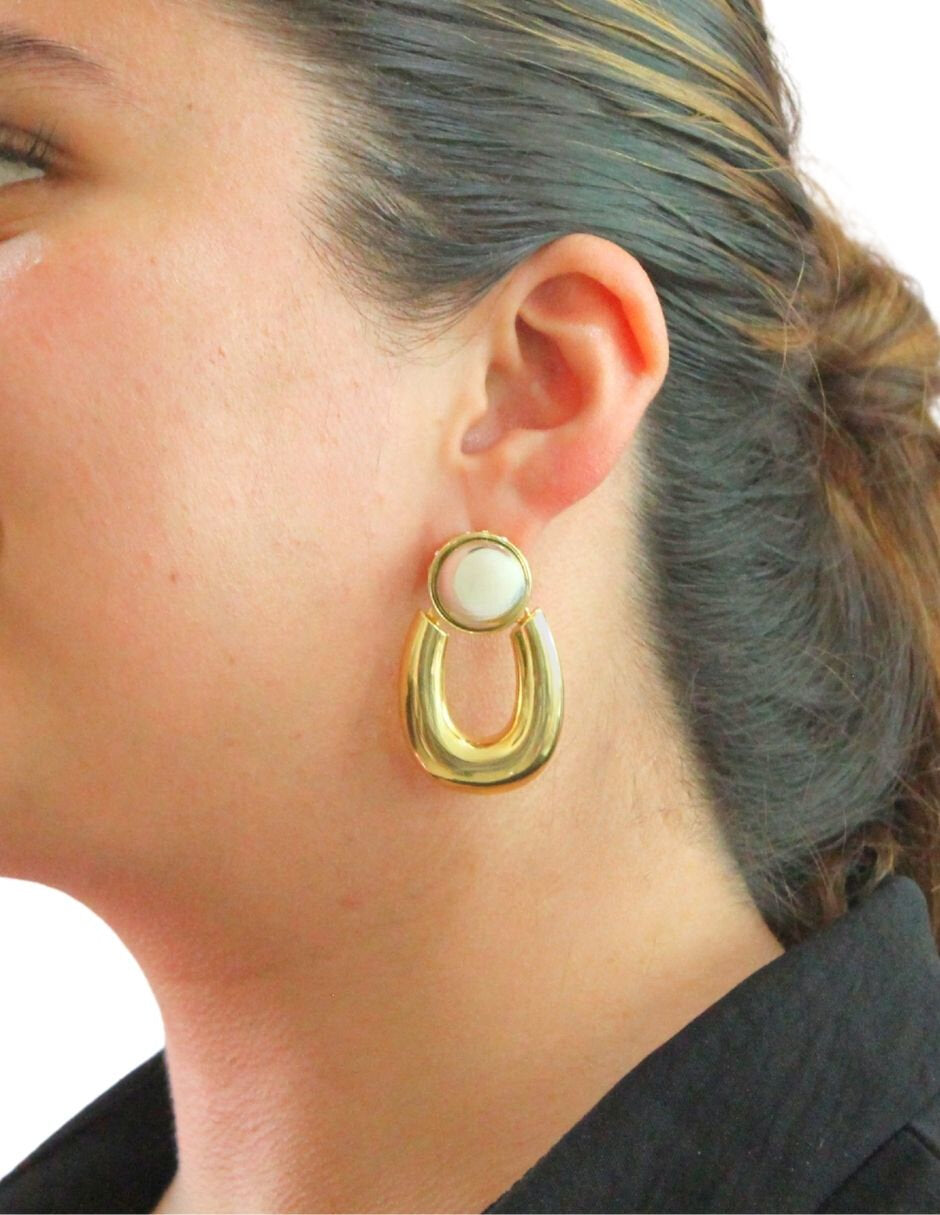 Aretes Grandes Ovalo con Circulo Plateado