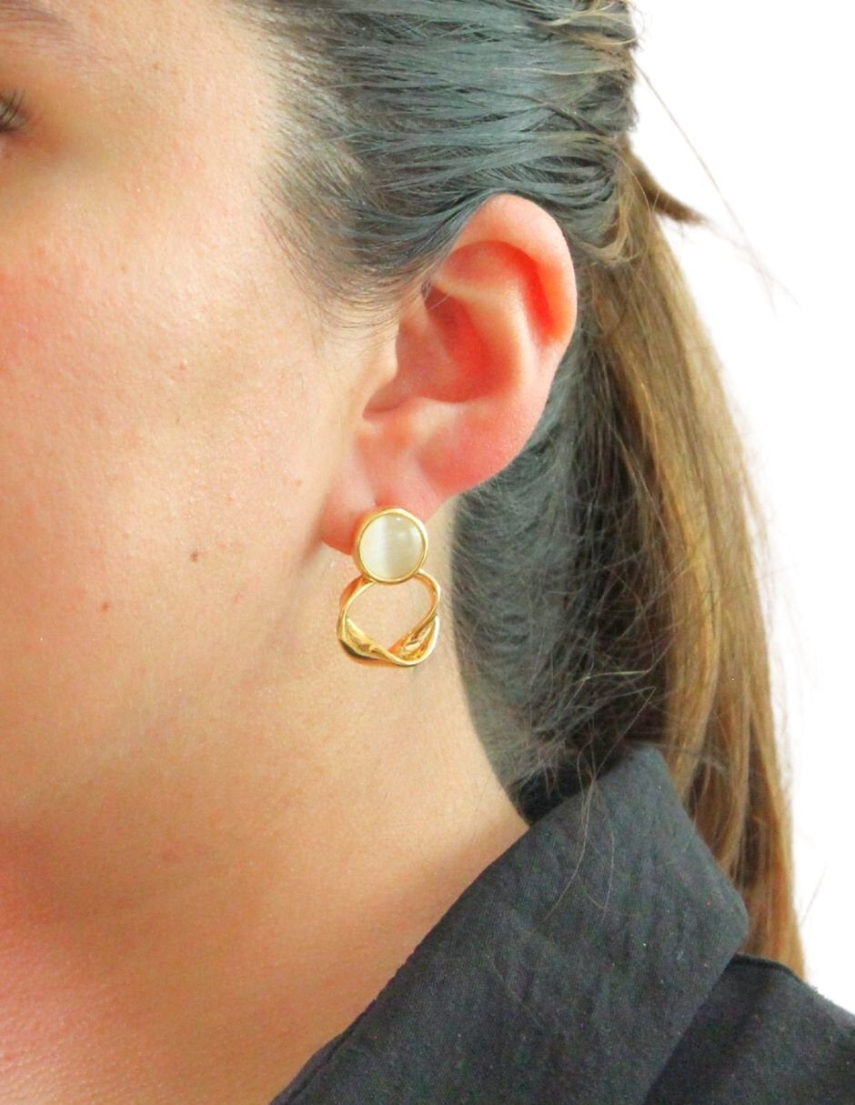 Aretes Redondo Piedra Beige y Redondo sin Corntorno