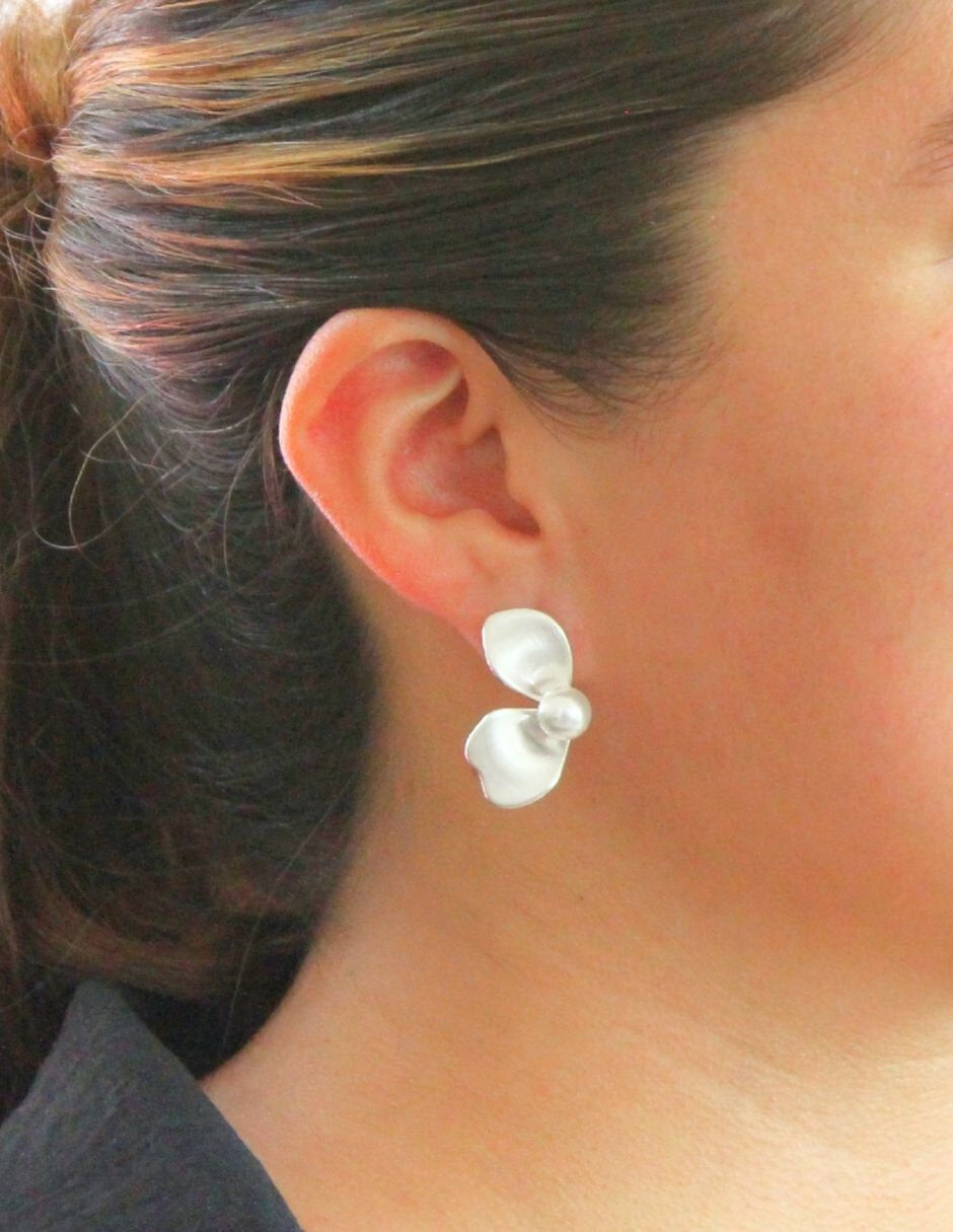 Aretes Perla con Flor