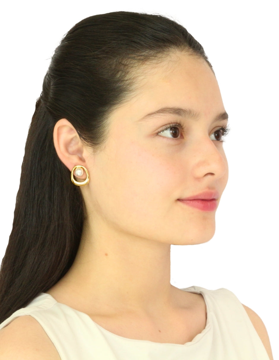 Aretes Ovalo con Perla