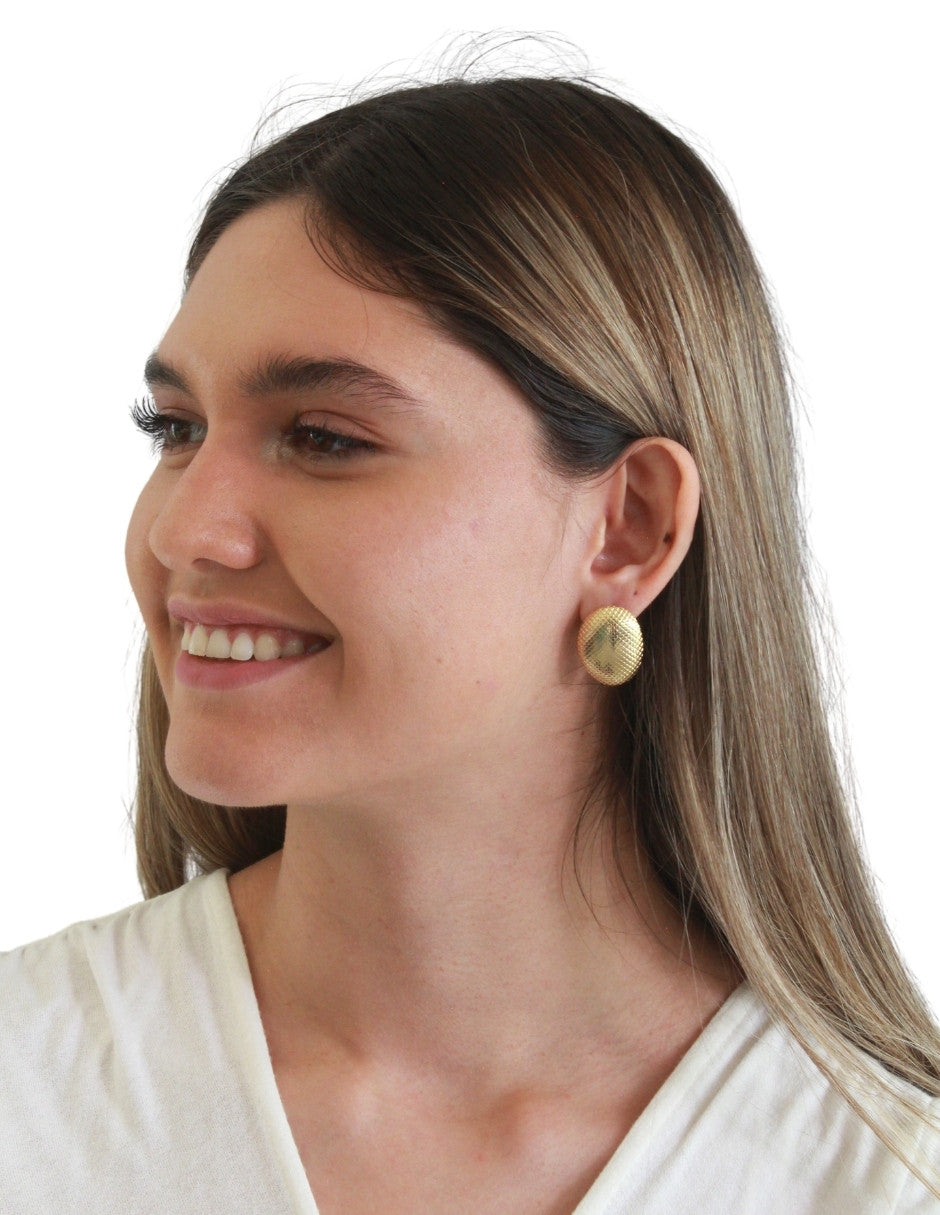 Arete Oval Rayas Mate