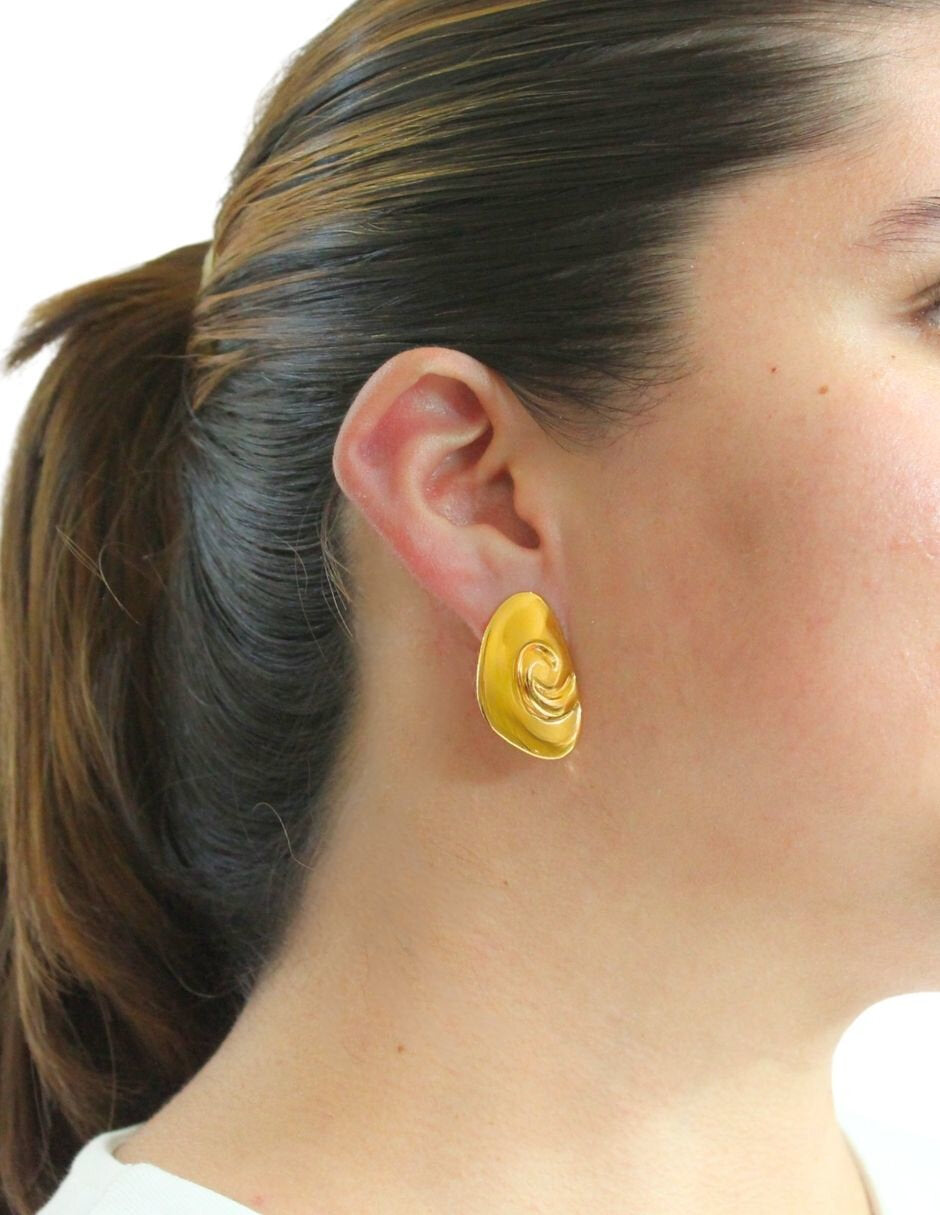 Arete Oval Irregular