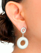 Aretes Redondo Sin Interior Plateado