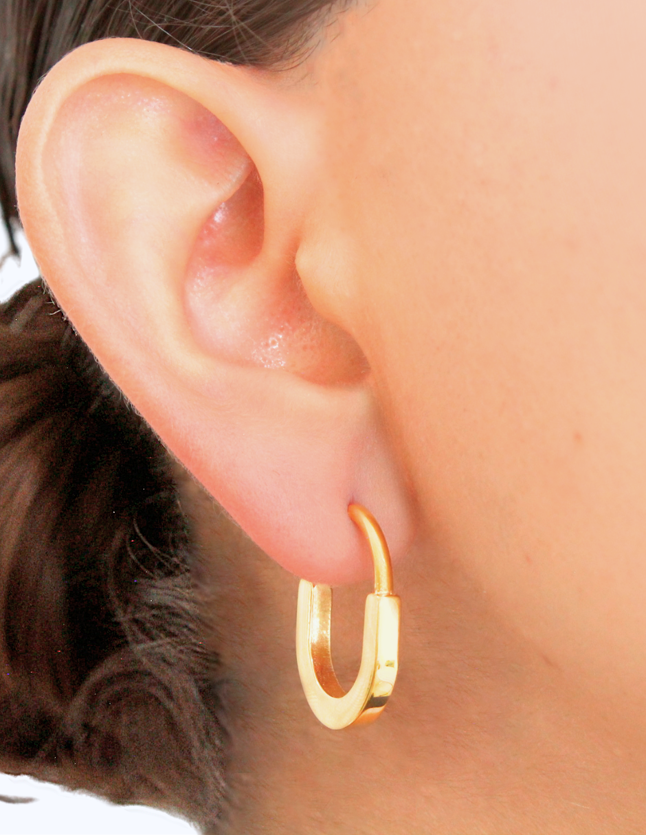 Arete Tipo Arracada Oval Cuadrada