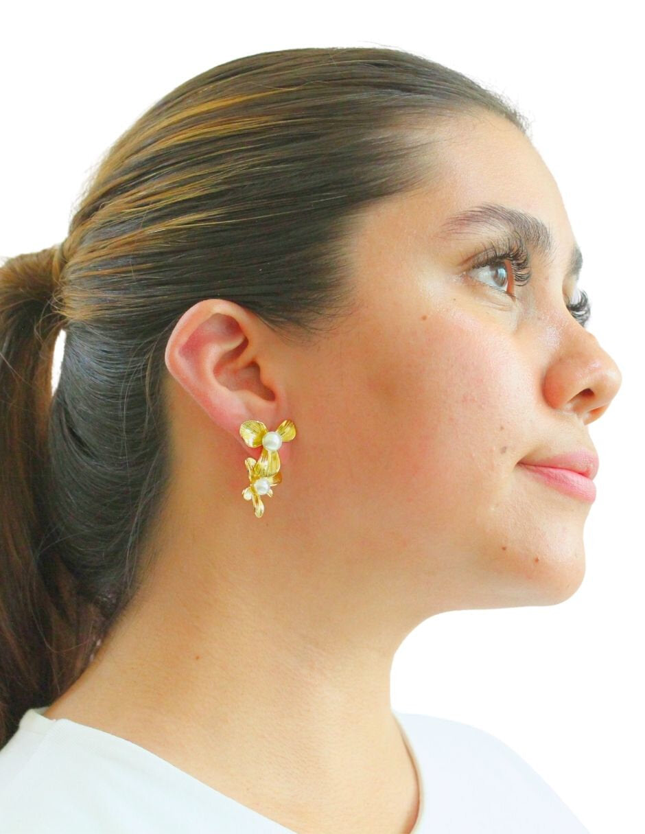 Arete Doble Flor con perlita