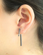 Arete NUVI Colgante Barra Doble Plateado