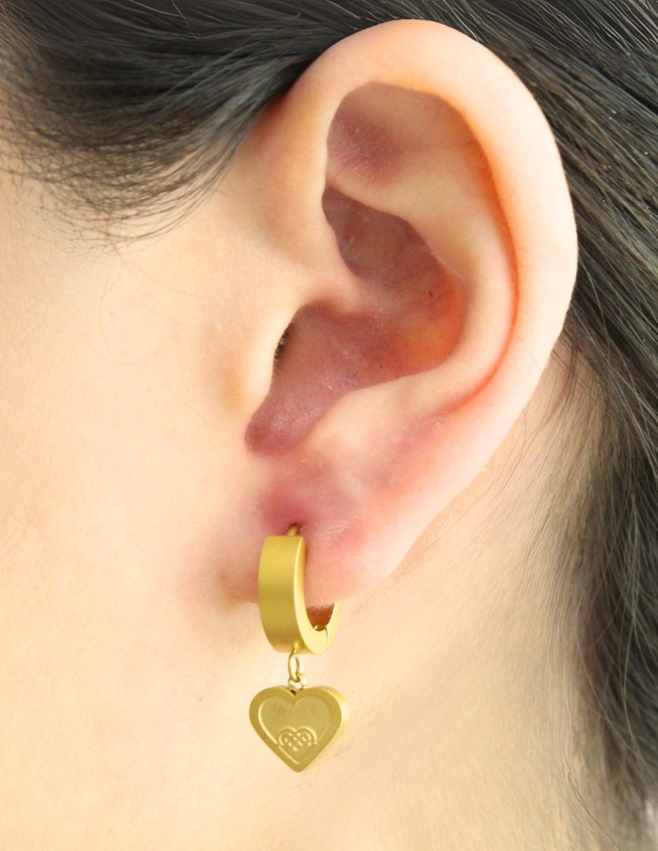 Huggie NUVI Corazon Colgante