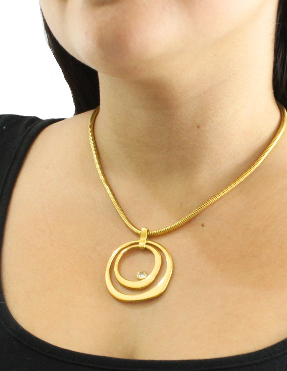 Collar Corto Acero Inoxidable Cadena Grande Circulo Abstracto Gigante Dorado