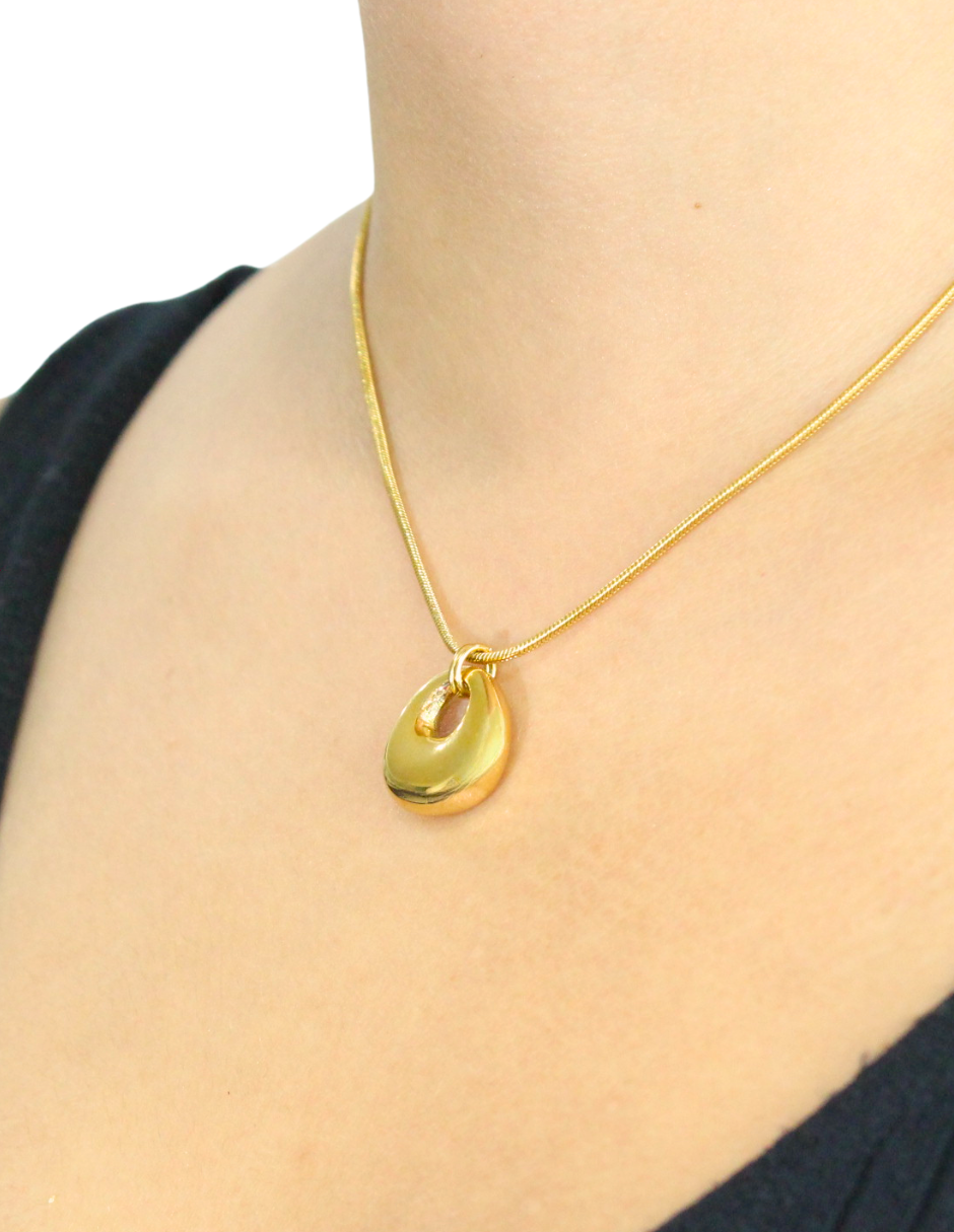 Collar Ovalo Irregular Dorado