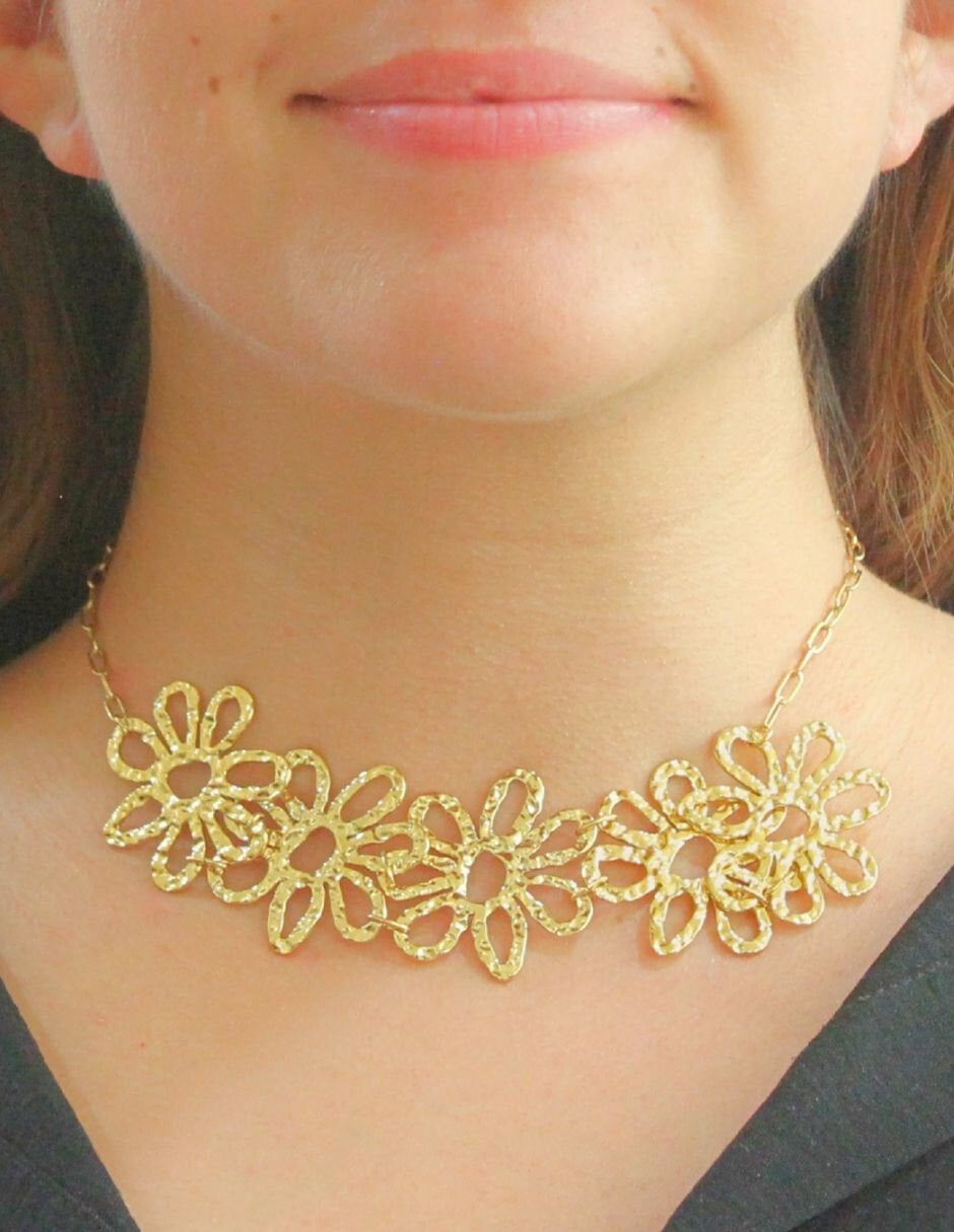 Collar Flores Martillado