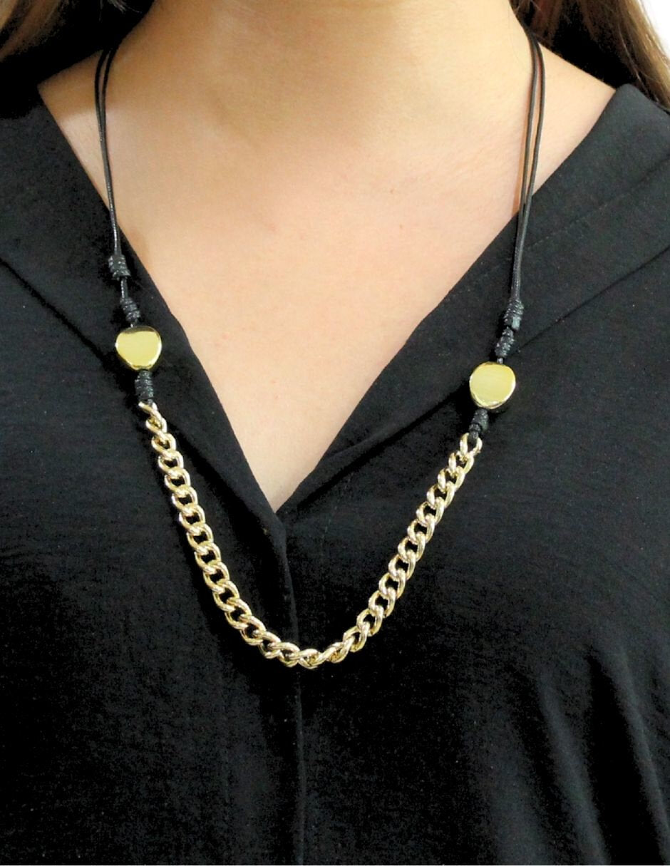 Collar Largo Hilo Negro con Cadena Dorado y Bolitas 2