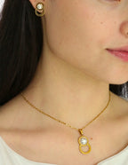 Collar y Aretes Circulo Sin interior y Perla