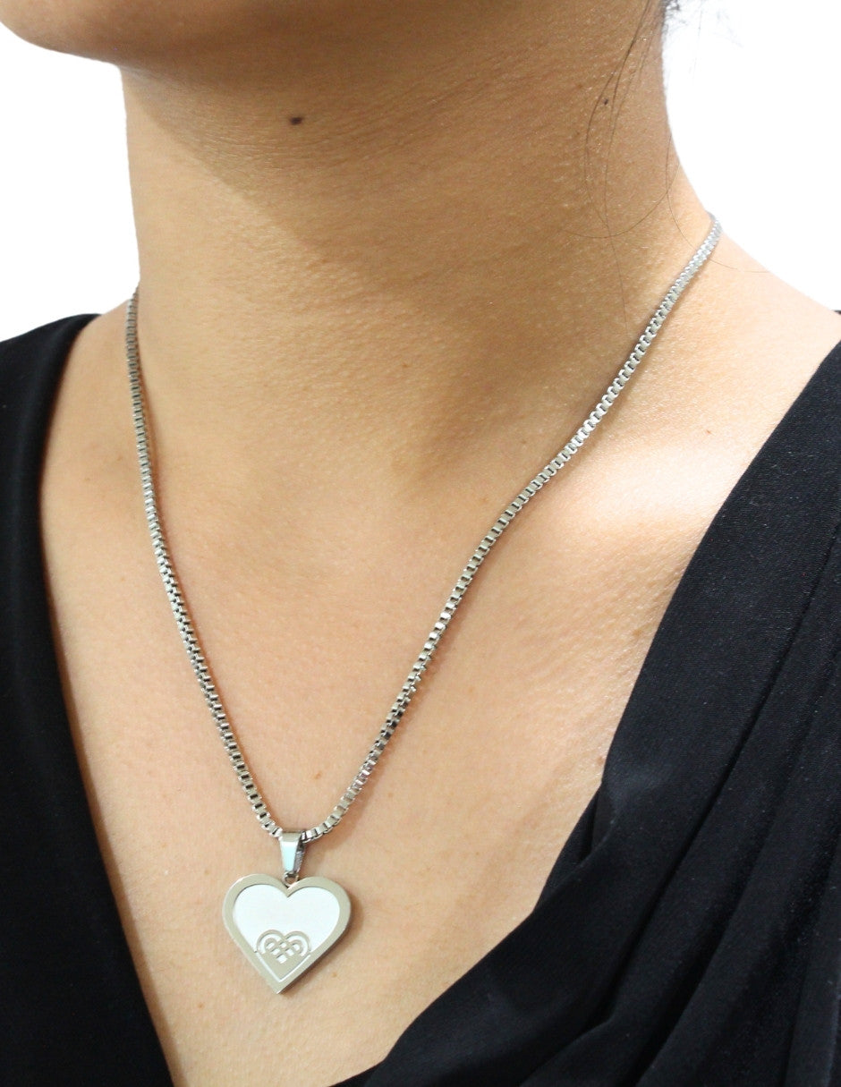 Collar y Aretes NUVI Corazón Grande Metálico