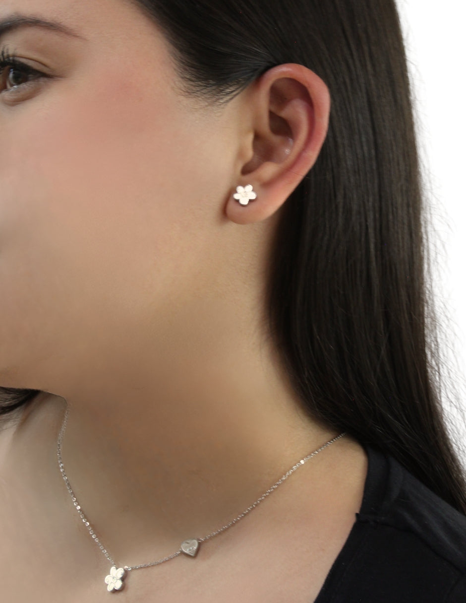 Collar y Aretes NUVI Flor