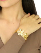 Pulsera Esmalte Beige y Dorado